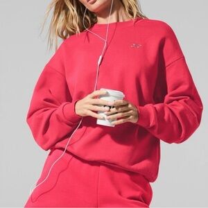 Alo Yoga Accolade Crew Neck Pullover Candy Red